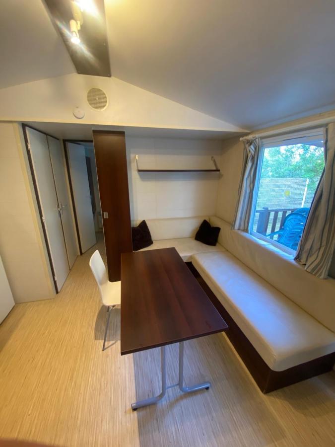 Sejour Inoubliable En Provence, Camping 4* La Roque-d'Antheron Ngoại thất bức ảnh